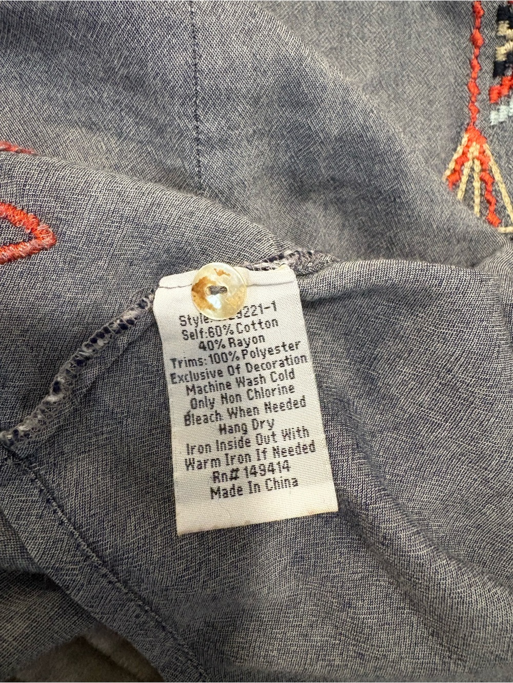 Johnny Was Embroidered Button-Up Shirt, XL - Picture 9 of 9